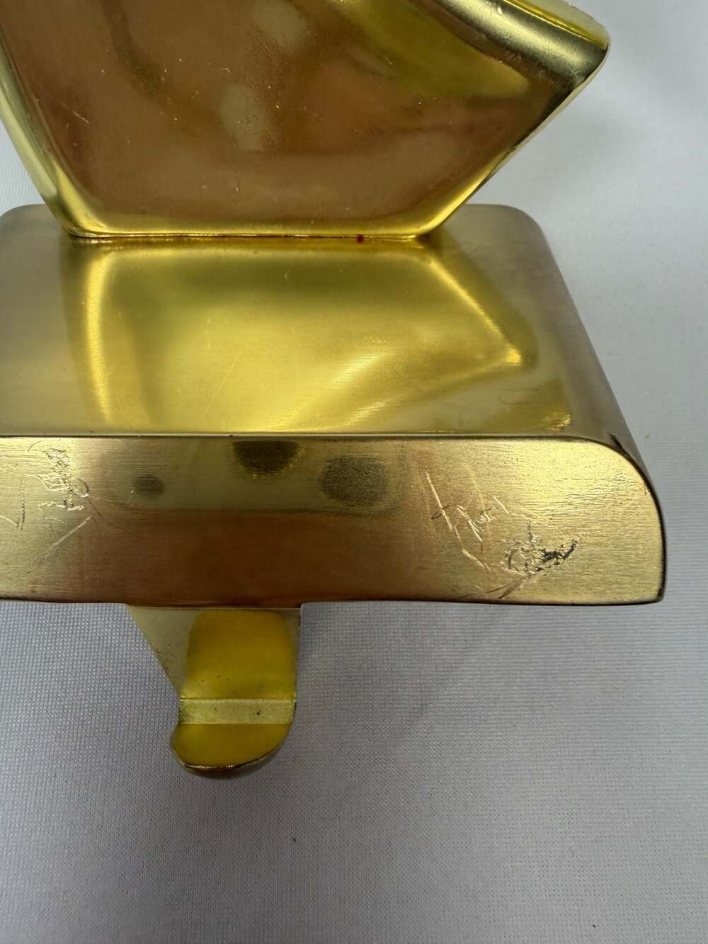 Grandeur Noel Gold Metal Angel Christmas Stocking Holder - Picture 3 of 6